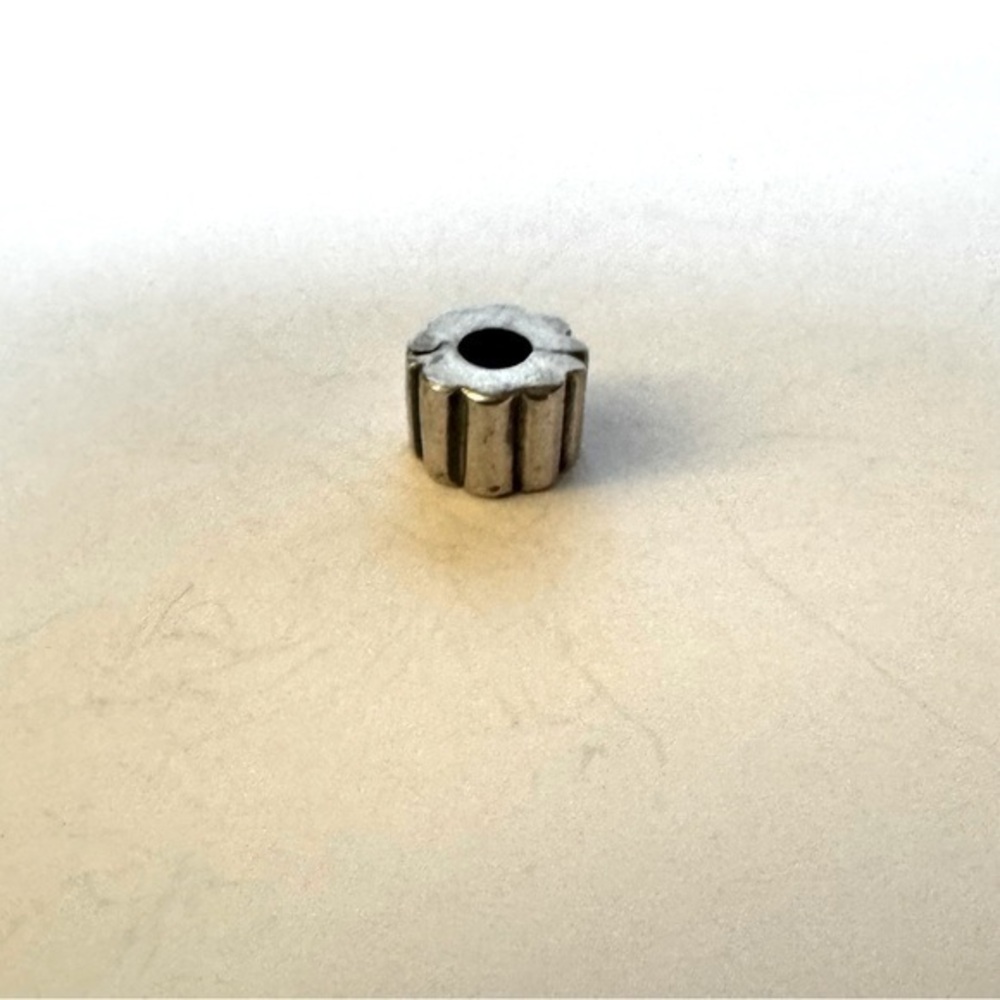 Authentic Pandora Retired Sterling Silver Charm Clip